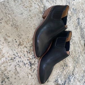 Never worn ankle boots.  Perfect for a casual look!